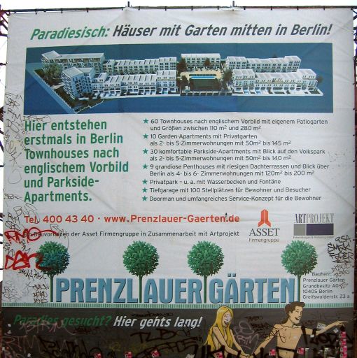 Wohnen oder im Gr&uuml;nen - das Paradies der Prenzlauer G&auml;rten : prenzlauer_gaerten_IMG_434-3484 : Nach dem Welterfolg britischen Essens nun auch: Britisch Wohnen! -
Doorman und Privatpark klingt nach gated community - braucht die Welt echt viel mehr von, right ! (sagt euren Freunden schon mal , dass sie sich _ordentlich_ anziehen sollen, wenn sie euch besuchen wollen)